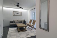 403 Avondale St photo'