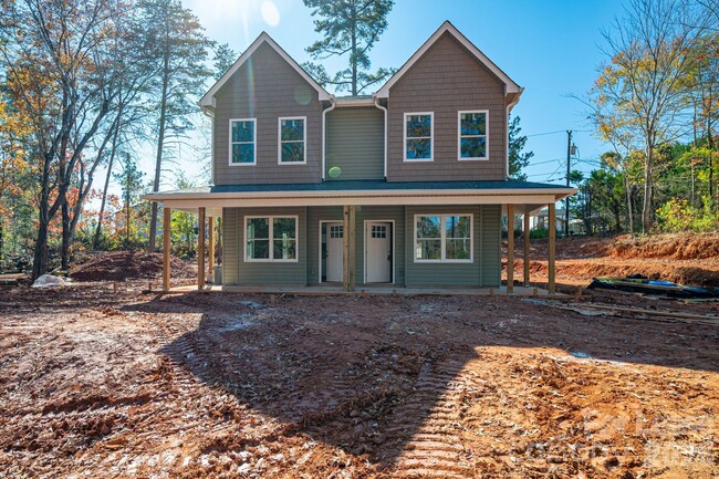 5536-5538 Wrenn Dr in Denver, NC - Building Photo - Building Photo