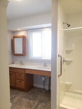 509 Union St in Pella, IA - Building Photo - Building Photo