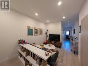 1821 Davenport Rd in Toronto, ON - Building Photo - Building Photo