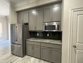 8038 Seville Ct in Baton Rouge, LA - Building Photo - Building Photo