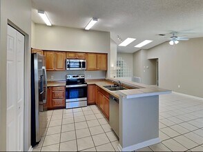 289 Millstone Dr in Palm Harbor, FL - Building Photo - Building Photo