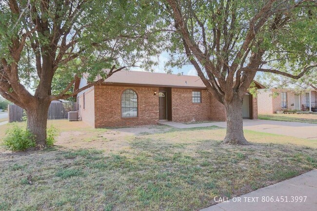 property at 2912 Kirby Ave