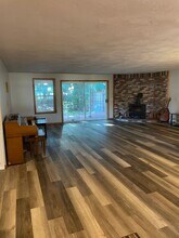 1711 Long Island Dr in Eugene, OR - Building Photo - Building Photo