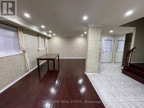 1267 Bantham St in Mississauga, ON - Building Photo - Building Photo