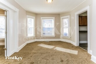 202 S Park Ave in Waukegan, IL - Building Photo - Building Photo