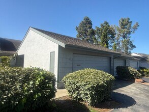 972 Diaz Ln in Foster City, CA - Building Photo - Building Photo