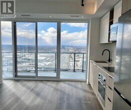 36-2536 Zorra St in Toronto, ON - Building Photo - Building Photo