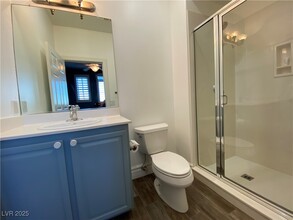 24 Cerchio Centrale in Henderson, NV - Building Photo - Building Photo