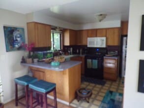 19377 Sycamore Ave in Lake Oswego, OR - Building Photo - Building Photo