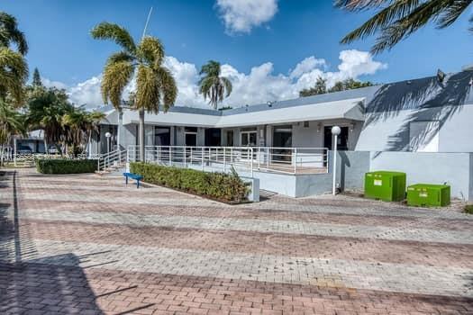 property at 9355 Fontainebleau Blvd