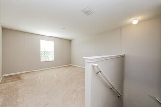 3814 Kearsney Abbey Cir in Dover, FL - Building Photo - Building Photo