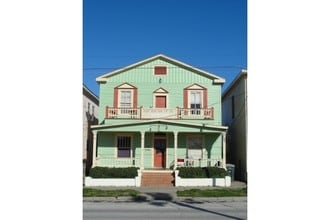 2108 25th St in Galveston, TX - Building Photo - Building Photo
