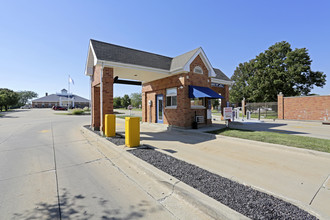 Baytowne Apartments in Champaign, IL - Building Photo - Building Photo