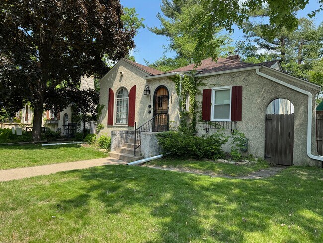 property at 5047 44th Ave S