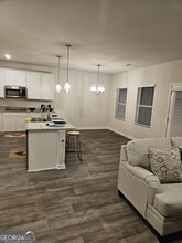 378 Sandy Creek Dr in Covington, GA - Foto de edificio - Building Photo