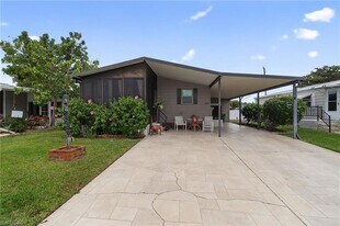 183 Oceans Blvd in Naples, FL - Building Photo