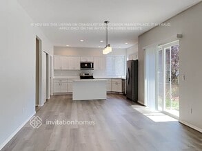 8504 197th St Ct E in Spanaway, WA - Foto de edificio - Building Photo