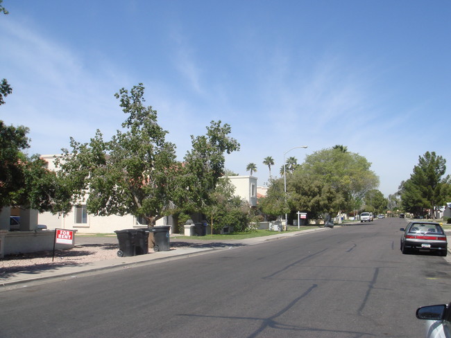 832 N Cherry St in Mesa, AZ - Building Photo - Building Photo