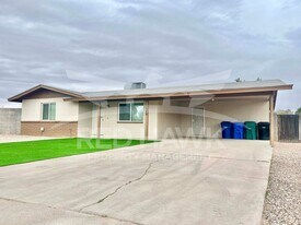 1549 E Diamond Ave in Mesa, AZ - Building Photo