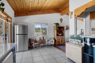 2 Sage Ct in Edgewood, NM - Building Photo - Building Photo