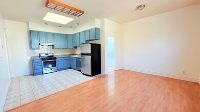 932-934 Central Ave in Alameda, CA - Building Photo - Building Photo