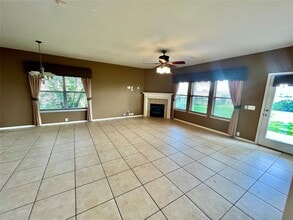 518 Honeysuckle Vine Dr in Rosenberg, TX - Building Photo - Building Photo