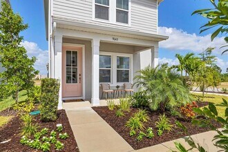 9043 Duany Ln in Sarasota, FL - Building Photo - Building Photo