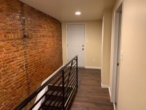 24 E Silver St in Philadelphia, PA - Building Photo - Building Photo