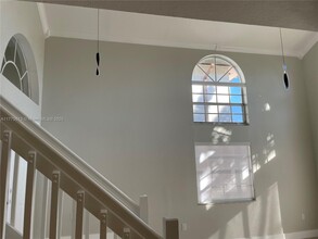 4371 SW 159th Path in Miami, FL - Foto de edificio - Building Photo