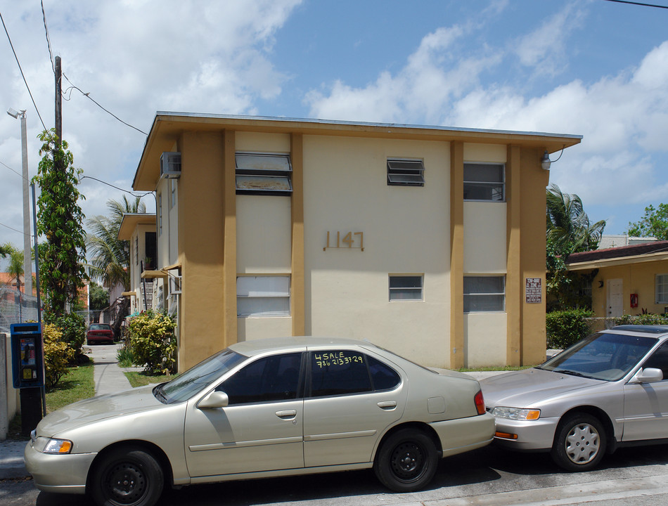 1147 SW 4th St in Miami, FL - Building Photo