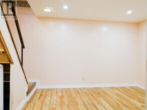 8 Stanbridge Ct in Toronto, ON - Building Photo - Building Photo