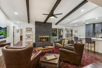 11009 Hillside Oak Ln in Austin, TX - Building Photo - Building Photo