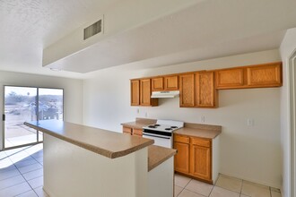 15147 S Yava Rd-Unit -B in Arizona City, AZ - Building Photo - Building Photo