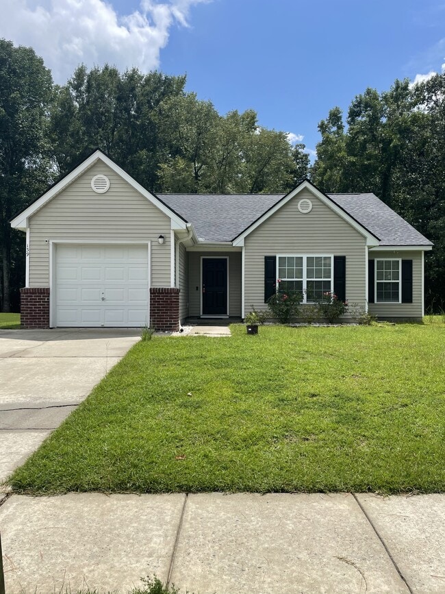 property at 139 Old Tree Rd
