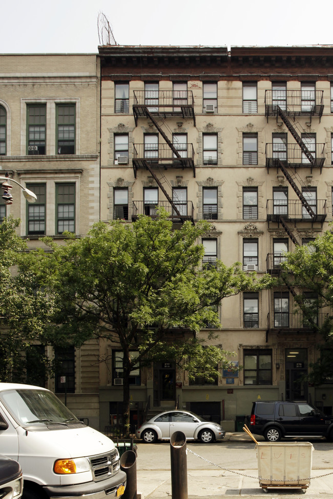 277 E Fourth St in New York, NY - Foto de edificio - Building Photo