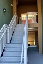 11202 NW 83rd St in Doral, FL - Foto de edificio - Building Photo