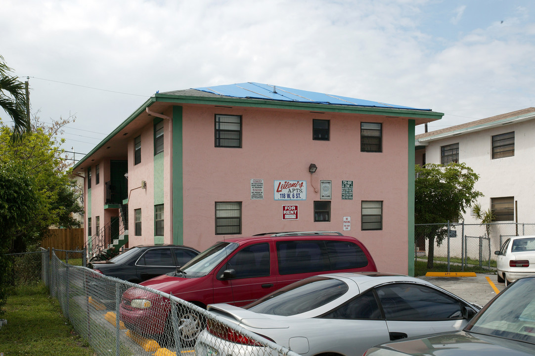 118 W 6th St in Hialeah, FL - Foto de edificio