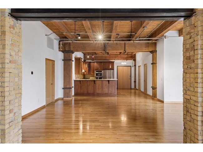 property at 607 Washington Ave S