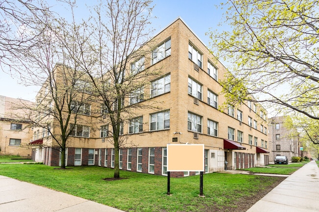 property at 7070 N Sheridan Rd