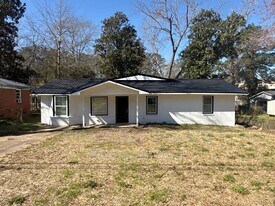 1413 John Smith Ave in Columbus, GA - Building Photo