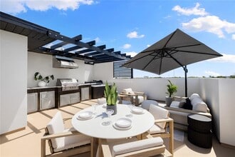 10350 2nd Way N in St. Petersburg, FL - Building Photo - Building Photo