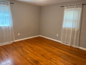 15922 Fernwood Rd in Chagrin Falls, OH - Building Photo - Building Photo