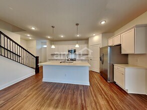 8411 Northpoint Dr in Sunbury, OH - Building Photo - Building Photo