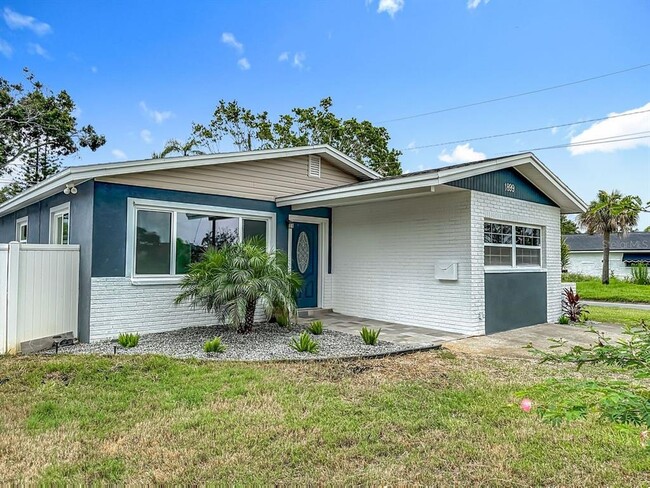1899 Montana Ave NE in St. Petersburg, FL - Building Photo - Building Photo