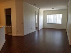 4508 SW 160th Ave, Unit 736 in Miramar, FL - Building Photo - Building Photo