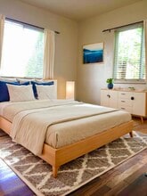 502 Los Arboles Ave NW in Albuquerque, NM - Building Photo - Building Photo