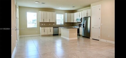 3917 Mahogany Ln in Hollywood, FL - Building Photo - Building Photo