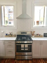 21 Orient Avenue, Unit #3 in Brooklyn, NY - Foto de edificio - Building Photo