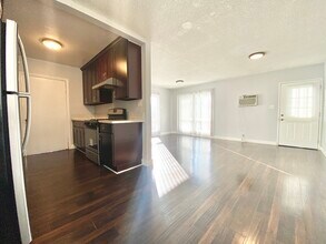 1026 N Hudson Ave in Los Angeles, CA - Building Photo - Building Photo